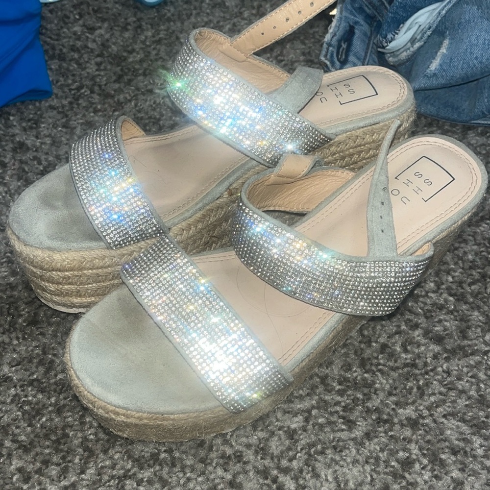 Shu shop heels